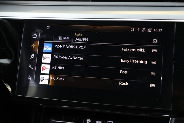 2021 AUDI E-TRON - 32