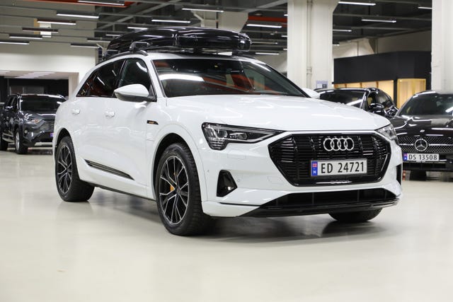 null 2021 AUDI E-TRON-1