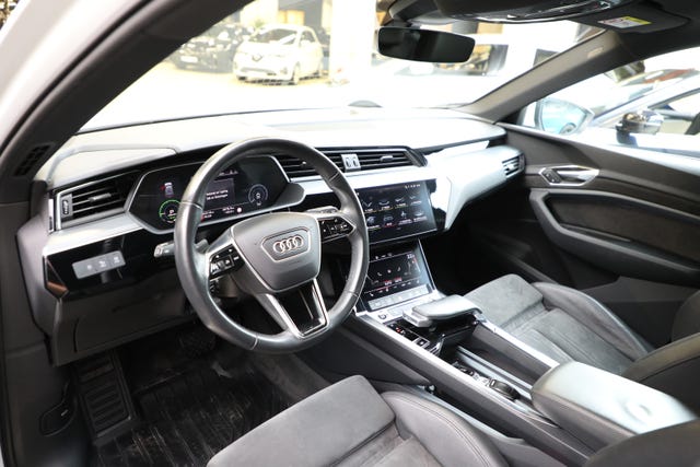 2021 AUDI E-TRON - 24