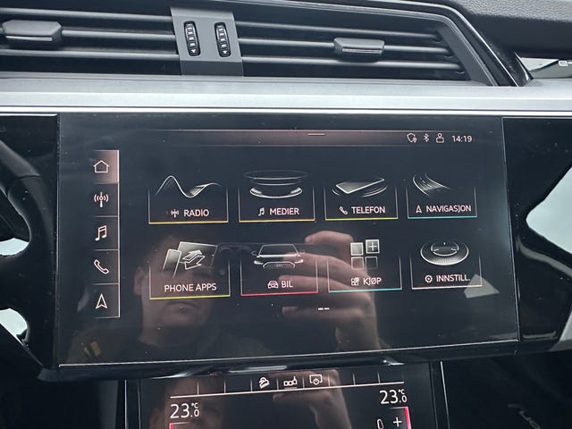 2020 AUDI E-TRON - 25