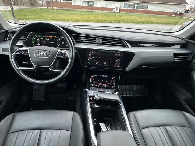 2020 AUDI E-TRON - 16