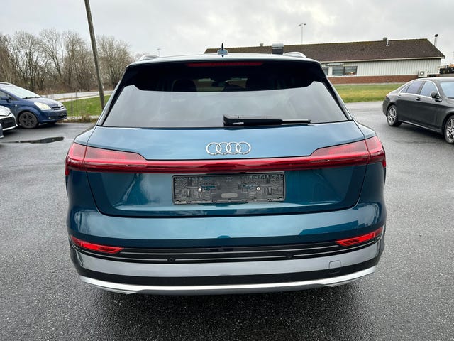 2020 AUDI E-TRON - 10