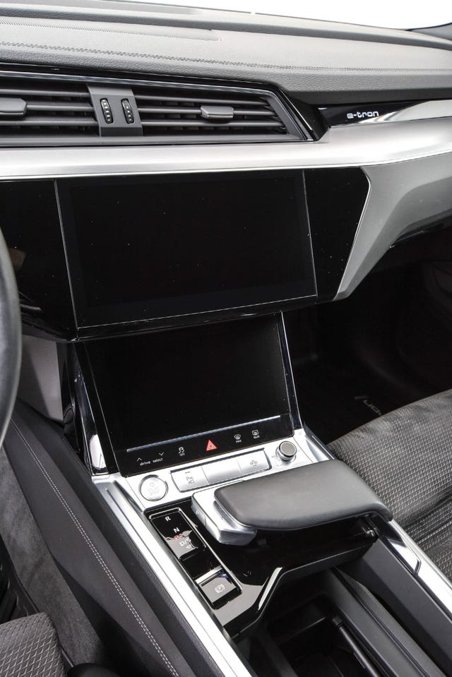2020 AUDI E-TRON - 17