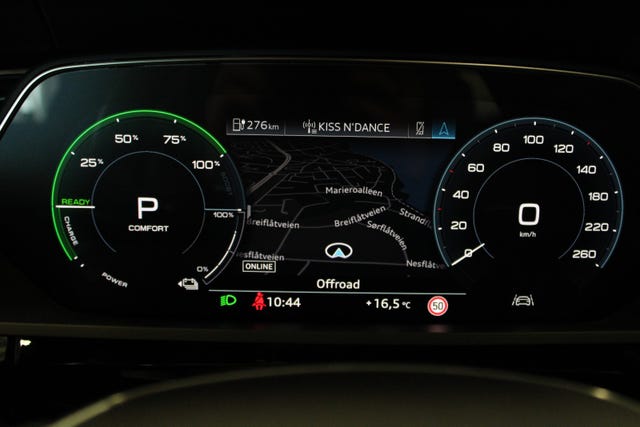 2020 AUDI E-TRON - 23