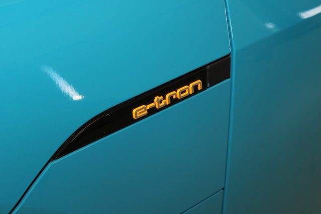2020 AUDI E-TRON - 9