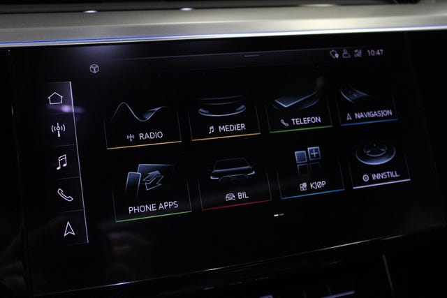 2020 AUDI E-TRON - 33