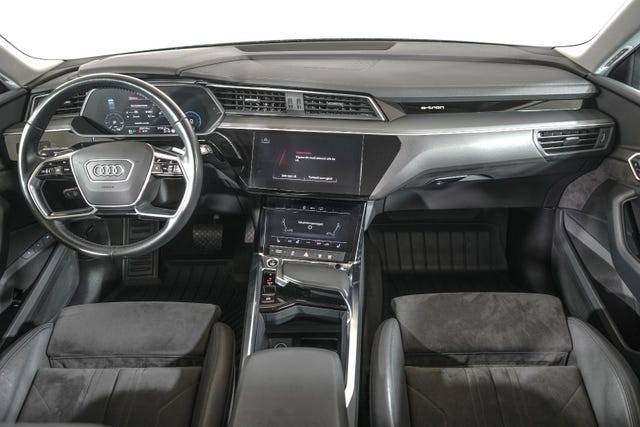 2021 AUDI E-TRON - 17