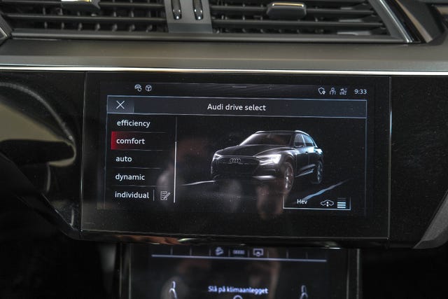 2021 AUDI E-TRON - 36