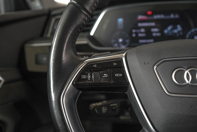 2021 AUDI E-TRON - 21