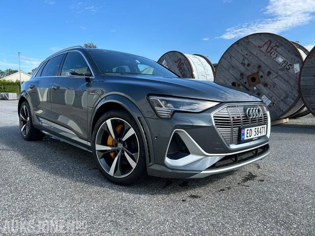 WAUZZZGE1MB001572 2021 AUDI E-TRON-0