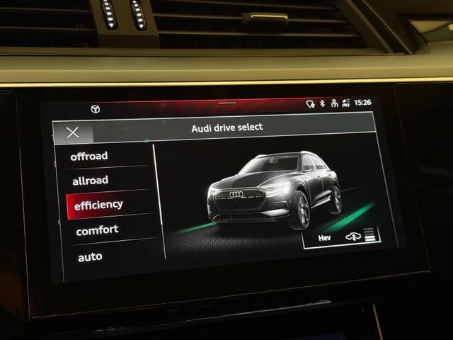 2021 AUDI E-TRON - 23