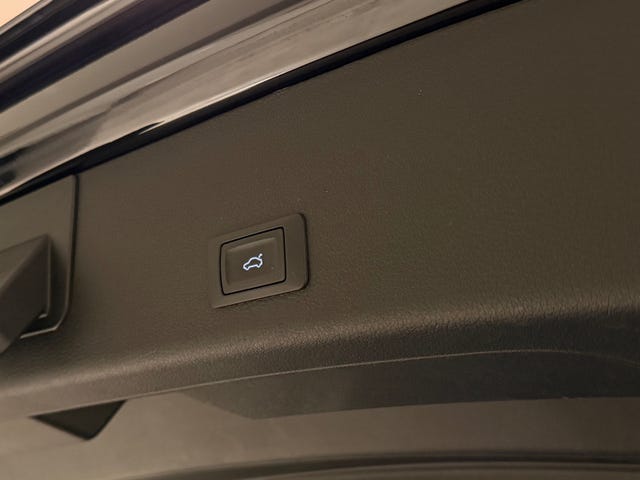 2021 AUDI E-TRON - 36