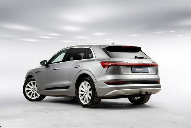 WAUZZZGE8LB018514 2020 AUDI E-TRON-1