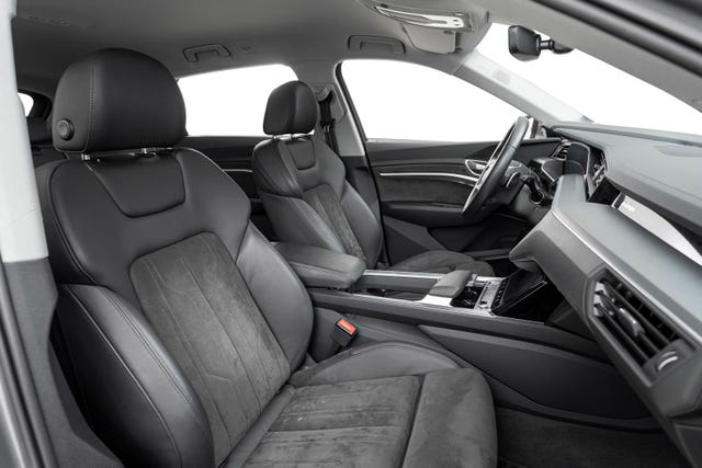 2020 AUDI E-TRON - 27