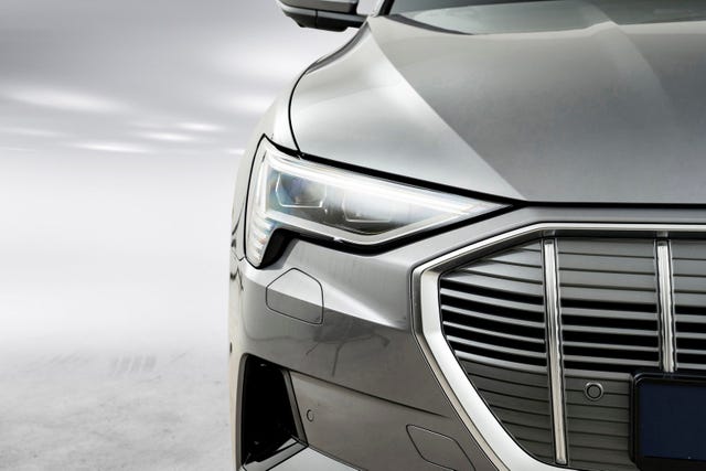 WAUZZZGE8LB018514 2020 AUDI E-TRON-4