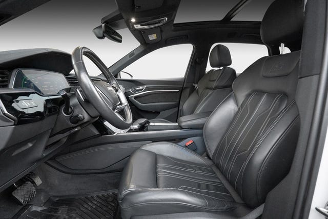 2020 AUDI E-TRON - 9