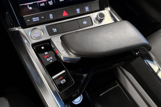 2020 AUDI E-TRON - 19