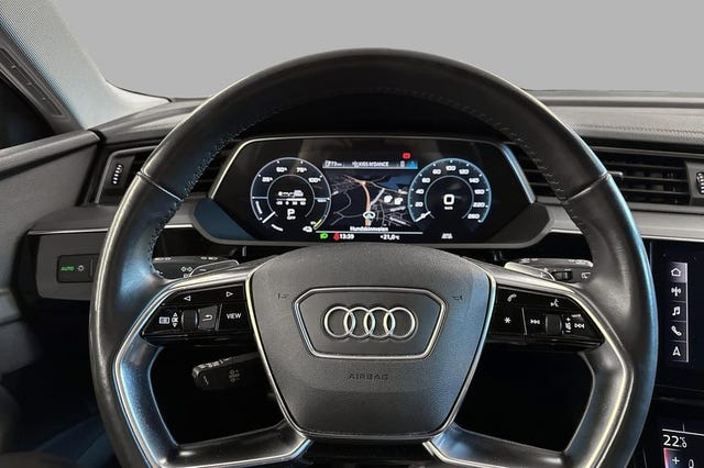 2020 AUDI E-TRON - 10