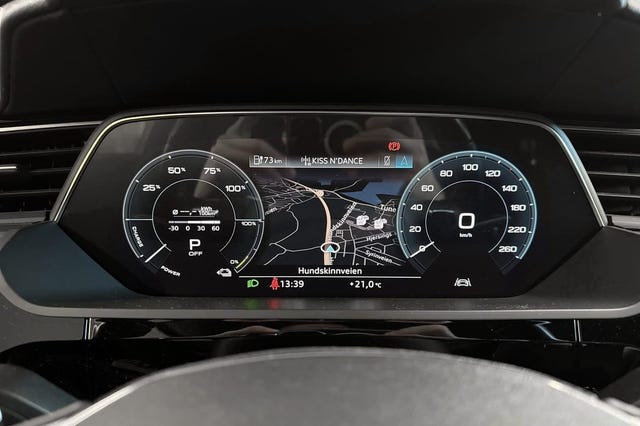 2020 AUDI E-TRON - 11