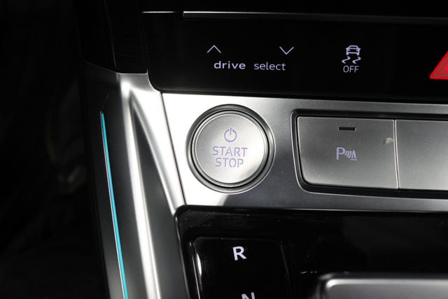 2020 AUDI E-TRON - 41