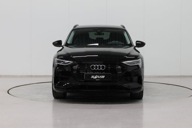 WAUZZZGE9LB005447 2020 AUDI E-TRON-2