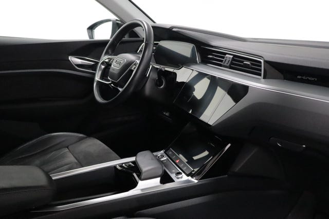 2021 AUDI E-TRON - 29
