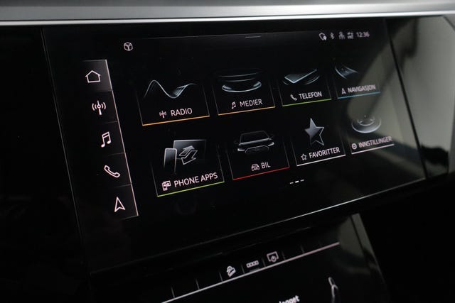 2021 AUDI E-TRON - 12