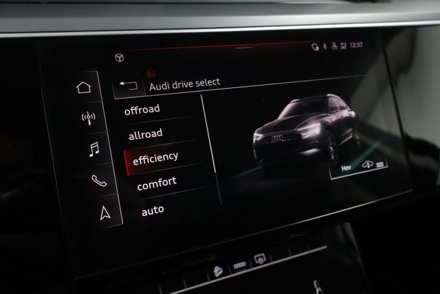 2021 AUDI E-TRON - 18