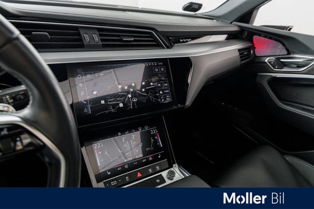 2020 AUDI E-TRON - 32
