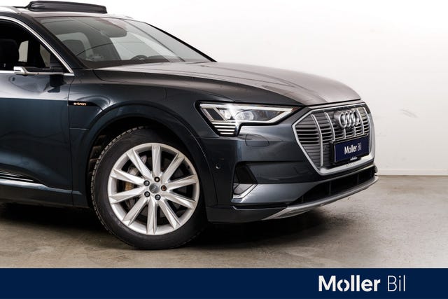 WAUZZZGEXLB008065 2020 AUDI E-TRON-1