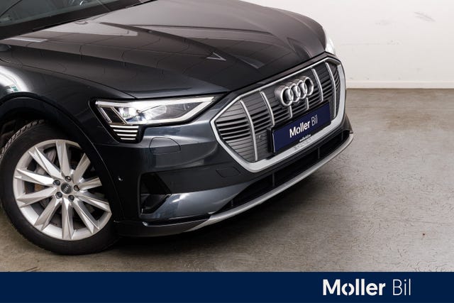 WAUZZZGEXLB008065 2020 AUDI E-TRON-2