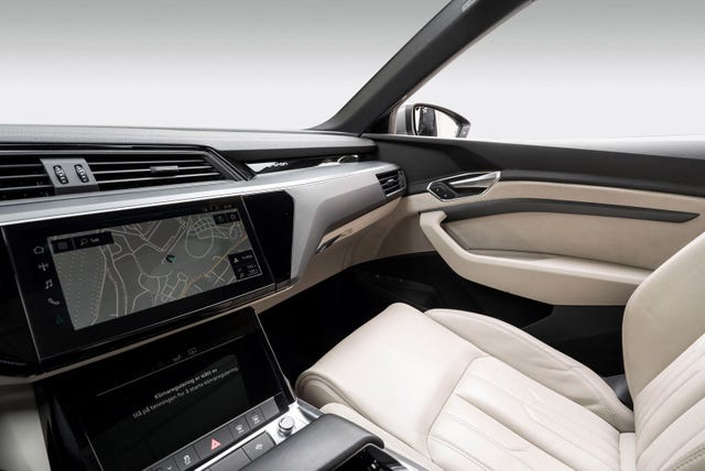 2020 AUDI E-TRON - 13
