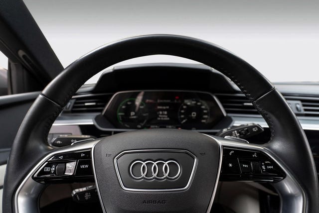 2020 AUDI E-TRON - 16