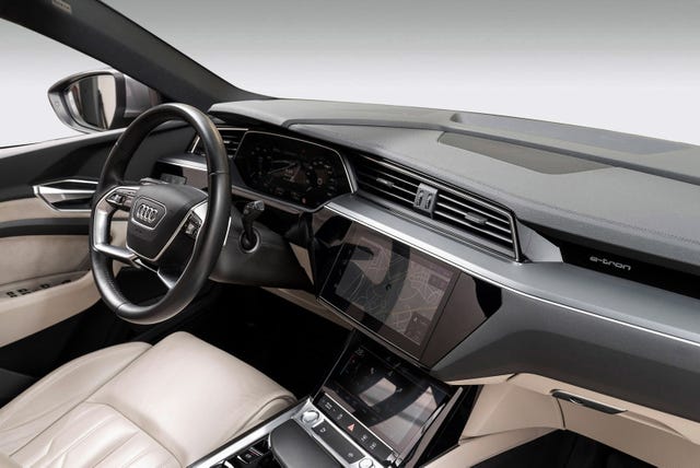 2020 AUDI E-TRON - 29