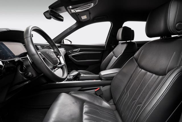 2020 AUDI E-TRON - 11