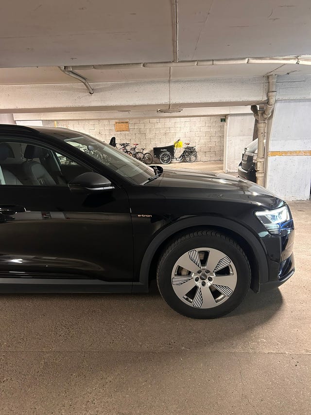 2020 AUDI E-TRON - 11