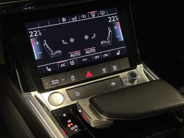 2020 AUDI E-TRON - 22