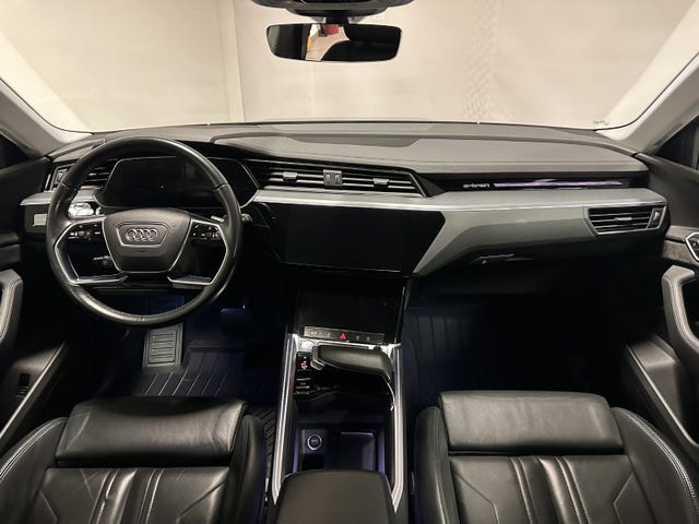 2020 AUDI E-TRON - 17