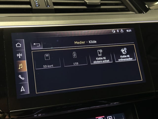 2020 AUDI E-TRON - 26