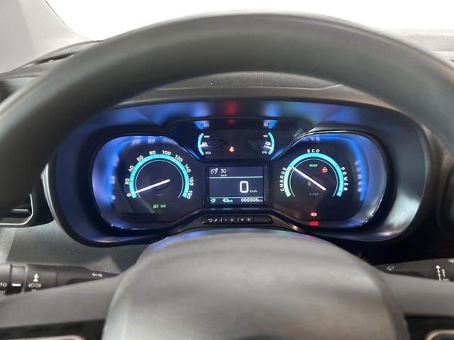 2025 FIAT DOBLO - 9