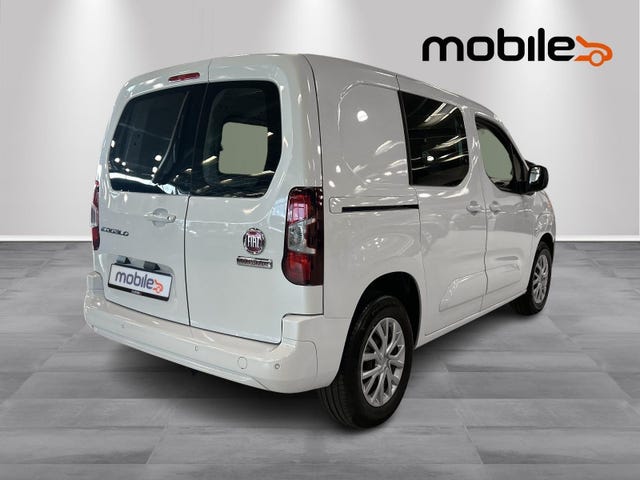 VYFEAZKXZPJ652502 2025 FIAT DOBLO-2