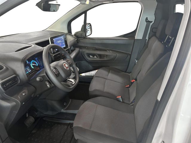 2025 FIAT DOBLO - 7
