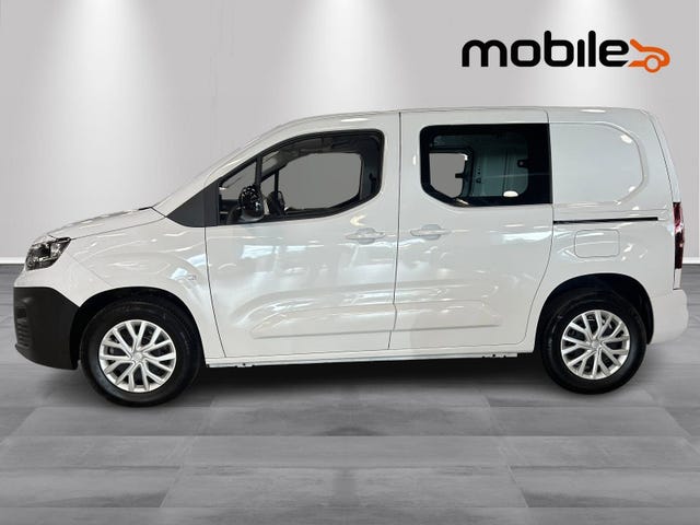 2025 FIAT DOBLO - 19