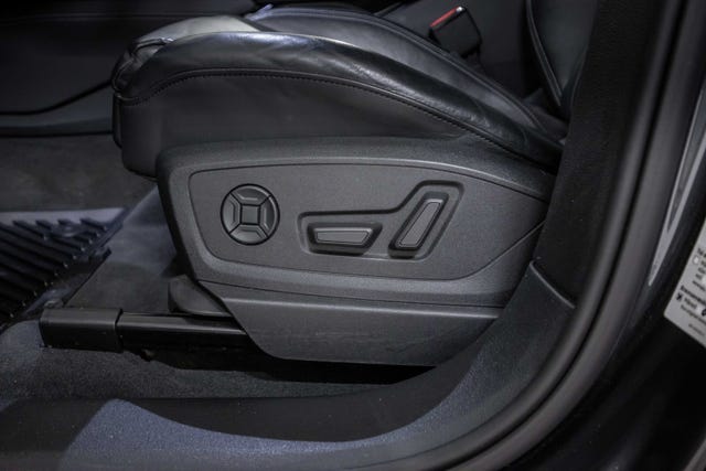 2020 AUDI E-TRON - 29