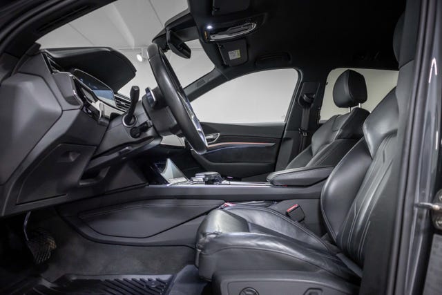 2020 AUDI E-TRON - 30