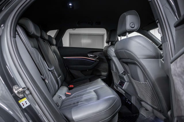 2020 AUDI E-TRON - 35