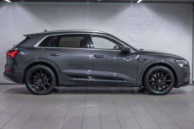 WAUZZZGE0LB009029 2020 AUDI E-TRON-2