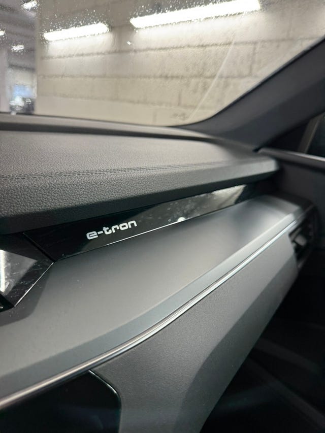 2021 AUDI E-TRON - 14
