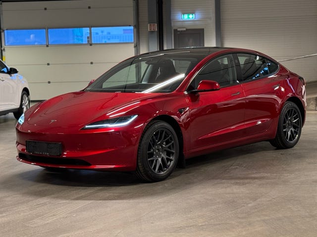 LRW3E7EK0SC4278UK 2025 TESLA MODEL 3-3