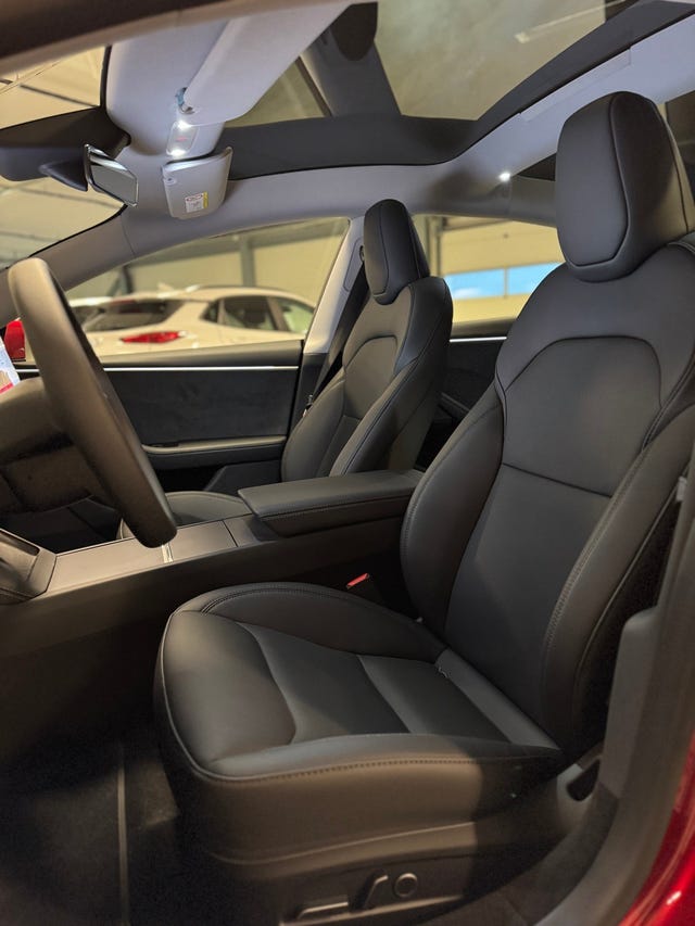 2025 TESLA MODEL 3 - 15